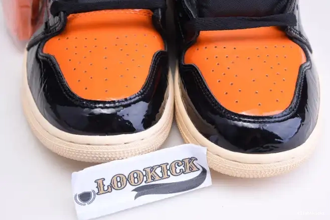555088-028 - Backboard Air 3.0 1 High Retro Shattered Jordan 0426